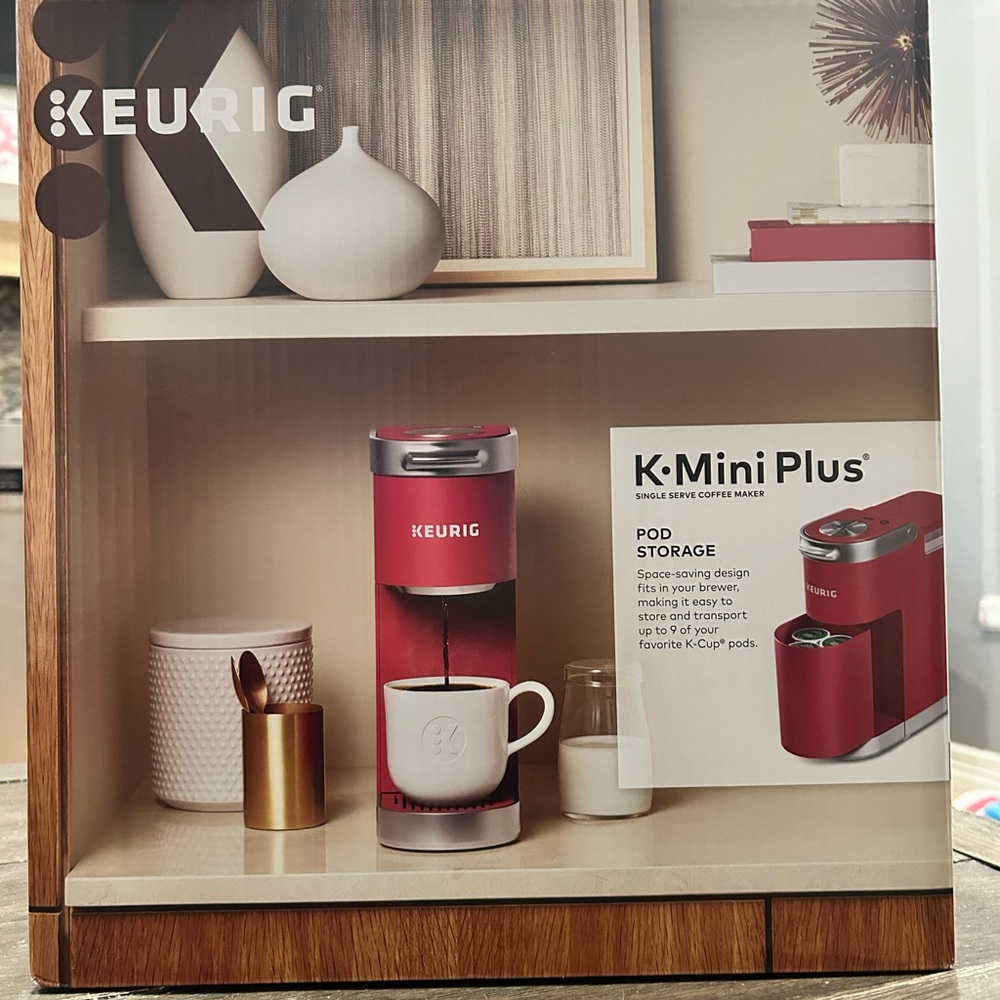 Keurig K-Mini Plus in Bold Red